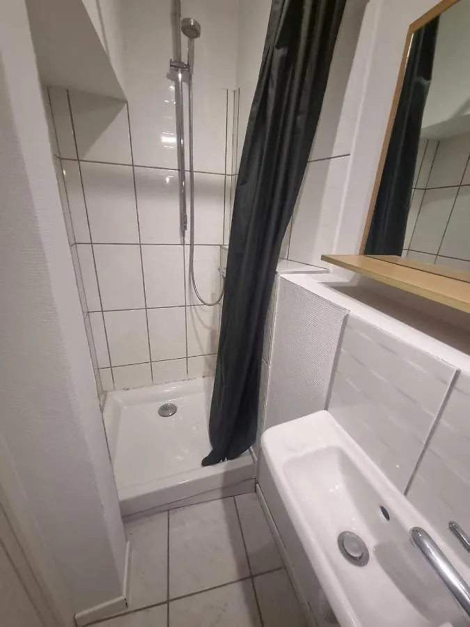 #Di The Ingenious Downtown Studette Apartment Grenoble 0*,
